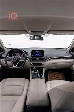 نيسان ألتيما